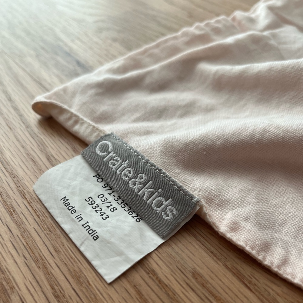Crate & Kids Linen Crib Sheet